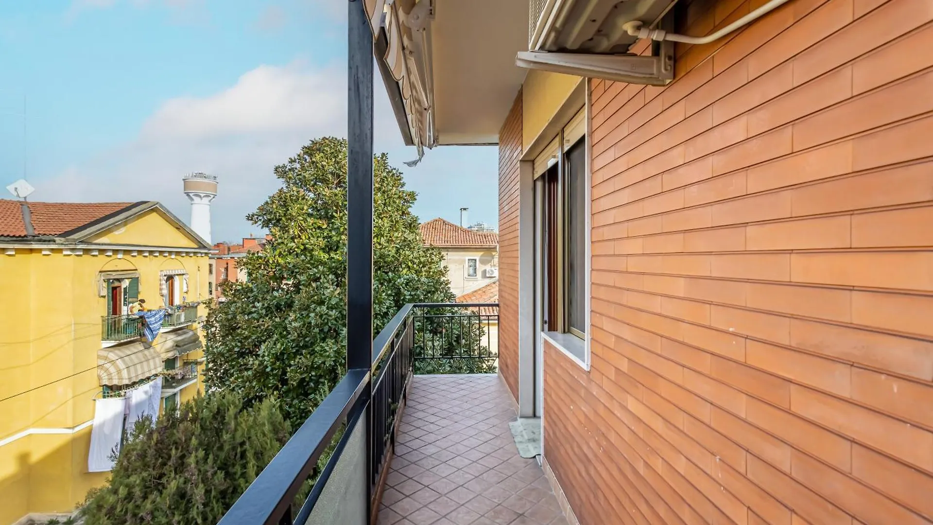Mestre Cozy Apartment With Parking! Marghera 0*,  Italy