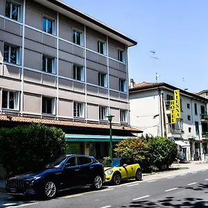 Отель Vienna, Маргера