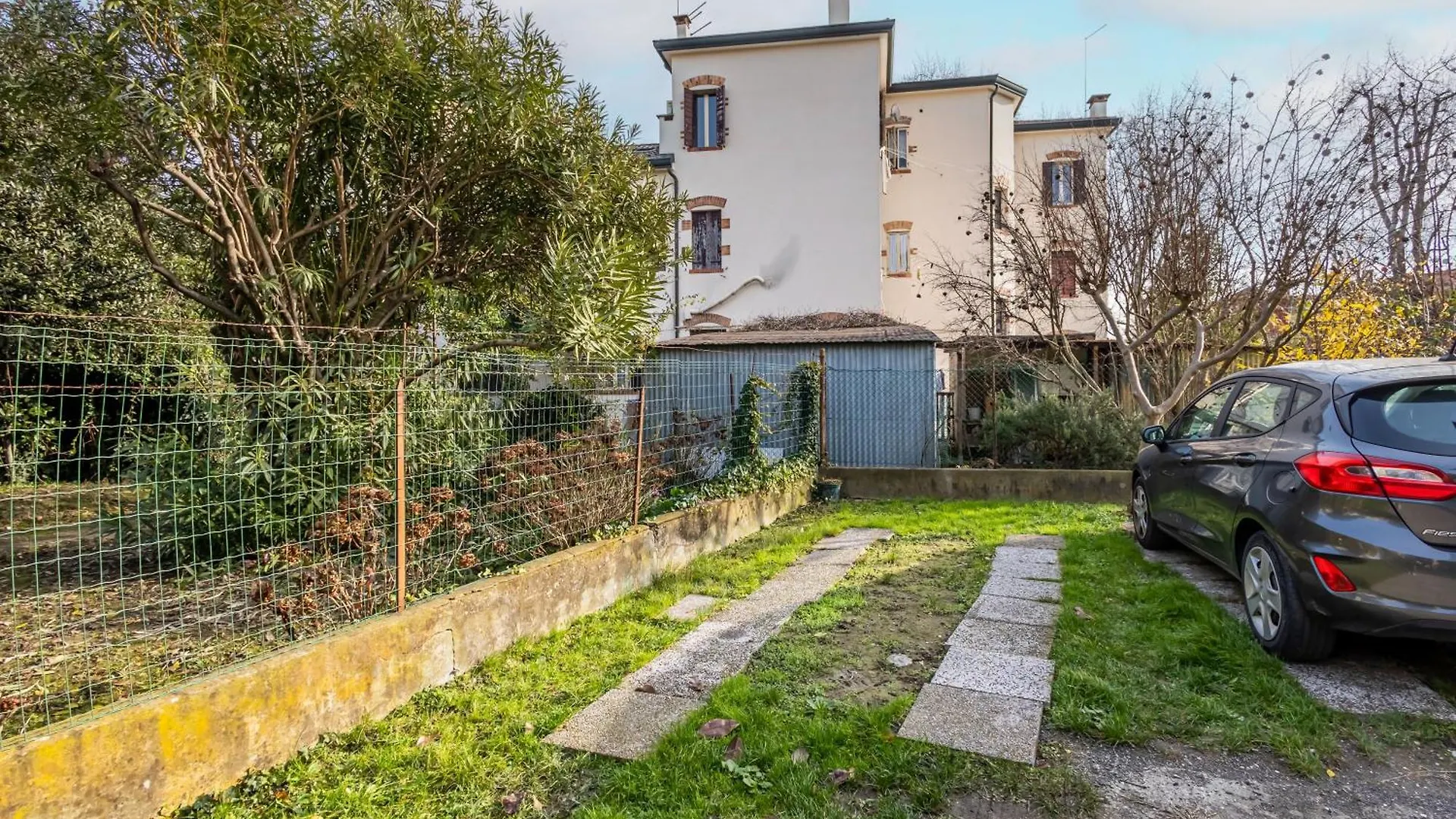 Mestre Cozy Apartment With Parking! Marghera Italien