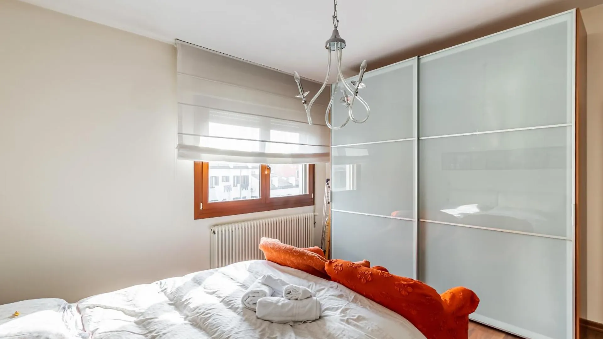 Mestre Cozy Apartment With Parking! Marghera